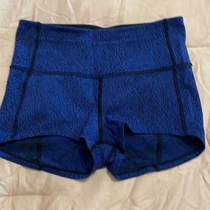 Lululemon sz 6 shorts